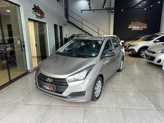 HYUNDAI HB20 1.0 COMFORT 12V FLEX 4P MANUAL HYUNDAI HB20 1.0 COMFORT 12V FLEX 4P MANUAL